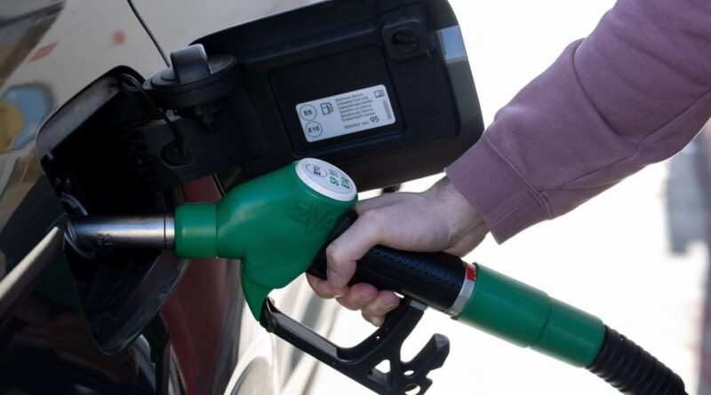 Prix du carburant : Le gouvernement ne prévoit toujours pas de baisser les taxes.