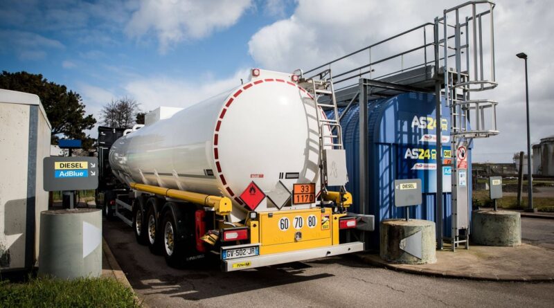Prix du carburant : Transporteurs routiers manifestent à Paris ce lundi