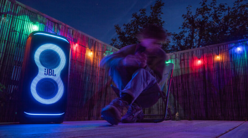 Promo : enceinte JBL 240 W RMS à -109 € pour vos soirées.