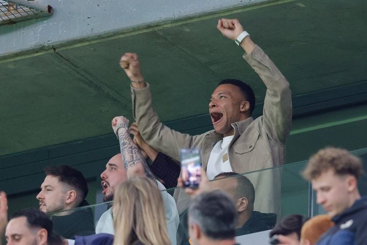 Kylian Mbappé a bondi de son siège à plusieurs reprises, mercredi soir, bluffé par l'incroyable prestation de son coéquipier Frederico Valverde contre Manchester City (3-0).