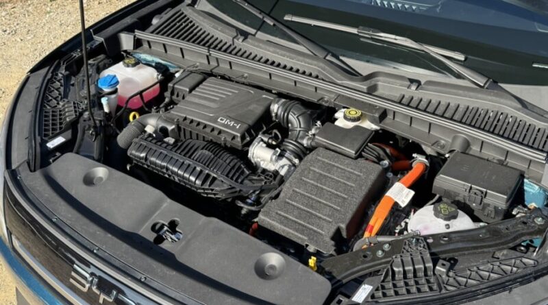 Renault électrique à 1 400 km, BMW Série 3 et BYD menacent l'industrie européenne.