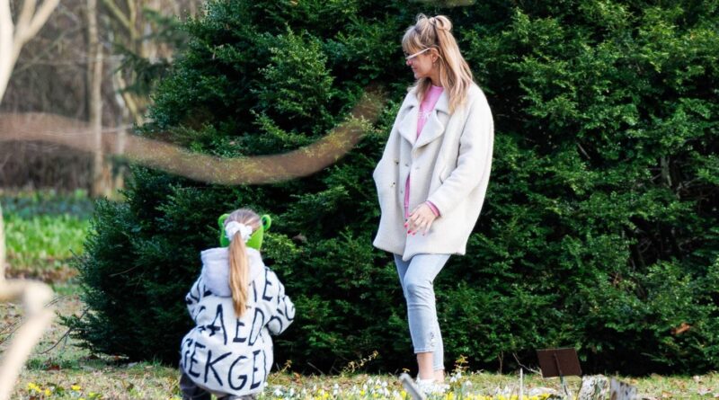 Russie : Femmes sous pression pour relancer la natalité, ados en psy