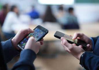 Smartphones : Le marché de l'occasion explose, sommes-nous éco-consommateurs ?