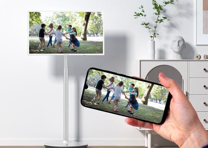 Il est possible de streamer du contenu depuis son smartphone sur la Go TV de Thomson grâce à Google Cast.