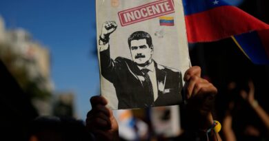 Venezuela : Nicolas Maduro, un homme lisant la Bible en cellule