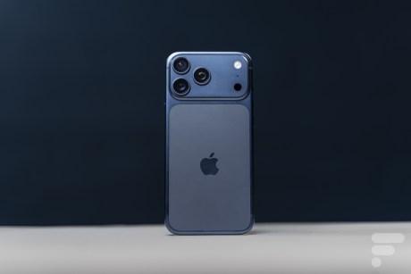Apple iPhone 17 Pro Max 1