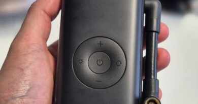 Xiaomi dévoile le Mijia Compact Portable Electric Air Compressor.