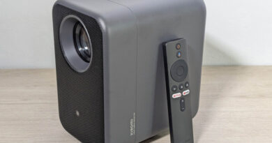 Xiaomi réduit de 40 % le prix de son vidéoprojecteur Full HD 120 pouces