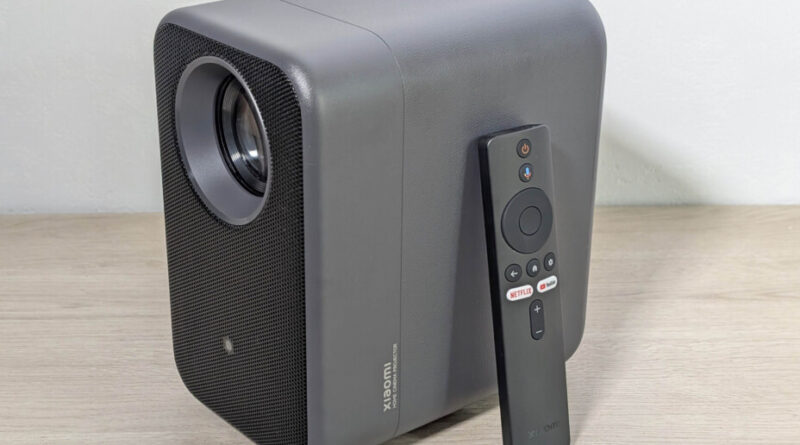 Xiaomi réduit de 40 % le prix de son vidéoprojecteur Full HD 120 pouces