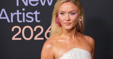 Zara Larsson perd 3 millions de dollars de partenariat après blague sur l'avortement.