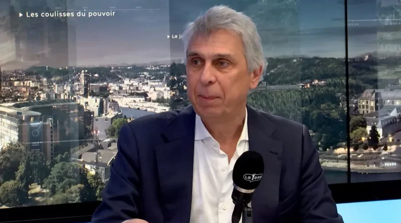 Adel El Gammal milite pour une transition rapide vers des énergies locales.