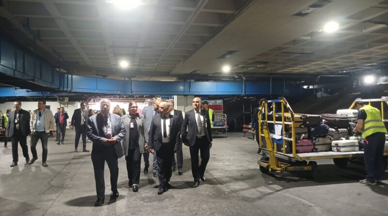 Aéroport Tunis-Carthage : le ministre des Transports accélère les départs