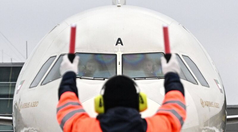 Airbus remporte une commande de 137 avions pour la Chine.