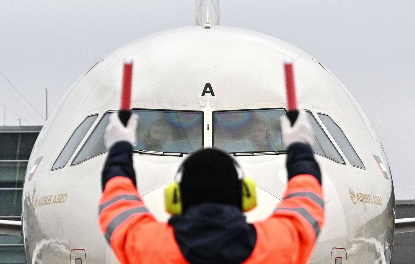 Airbus remporte une commande de 137 avions pour la Chine.