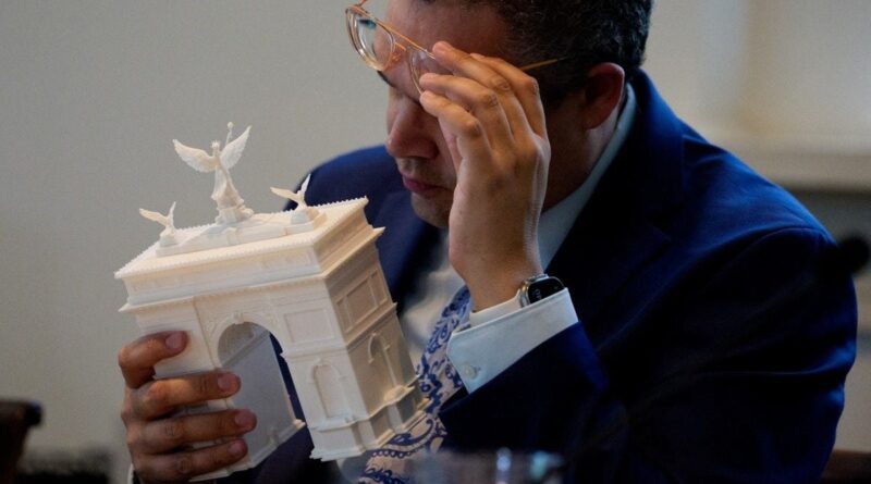 Arc de triomphe de Trump : une renaissance des logiques impériales s'opère.