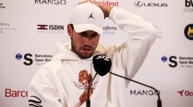 ATP 500 Barcelone : Alcaraz ne participe pas au tournoi en raison de douleurs au poignet.