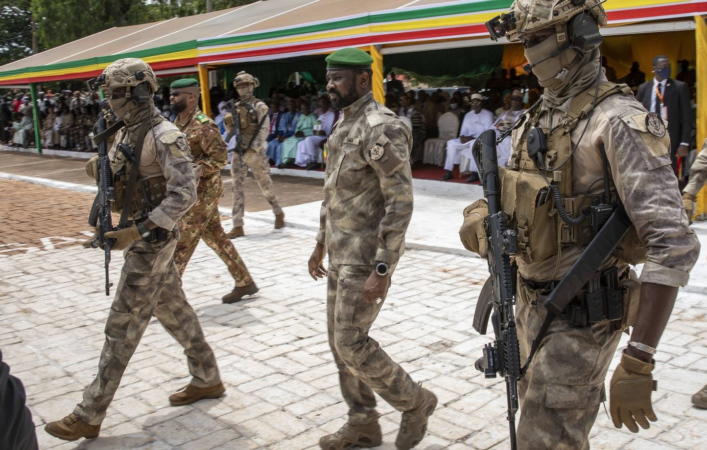 Attaques au Mali : un ministre tué, silence du chef de la junte.