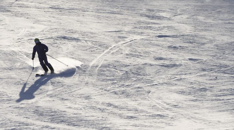 Boire ou skier : garantir la sécurité des fêtards en haut des pistes.