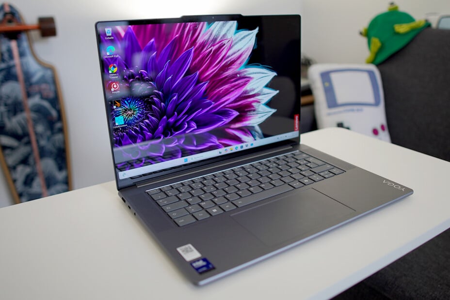 Boulanger lance un PC portable OLED, Core Ultra 7, 32 Go de RAM à moins de 900 €.
