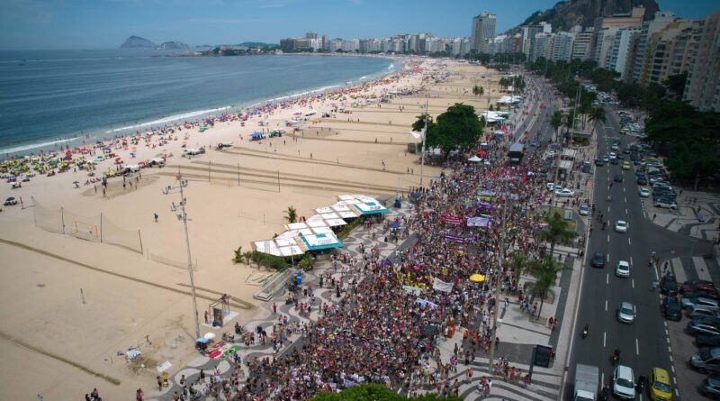 Brésil : Un explosif trouvé à Copacabana deux semaines avant le concert de Shakira