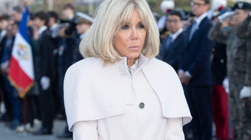 Brigitte Macron avoue être « parfois triste comme jamais » à l'Elysée.