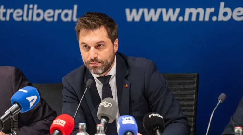 Brouilles en Arizona sur les aides à l'énergie : Bouchez perçu comme un "monsieur non" en Flandre