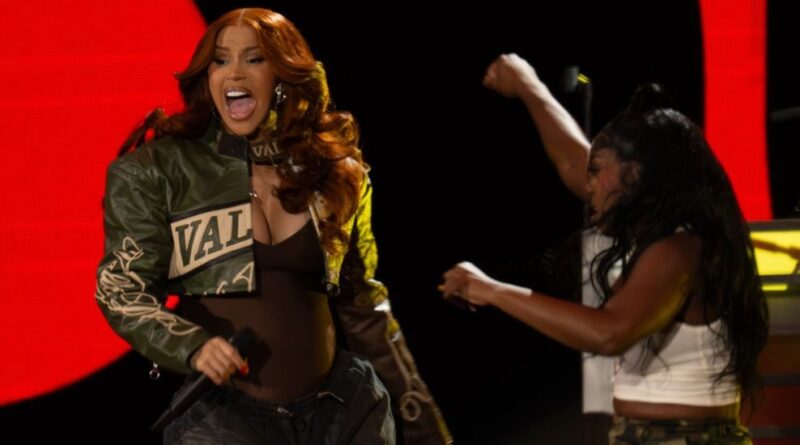 « Cardi B furieuse : victime d'une arnaque à la carte de crédit »