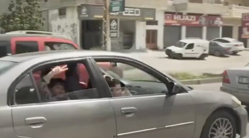 Cessez-le-feu au Liban : des milliers de Libanais rentrent.