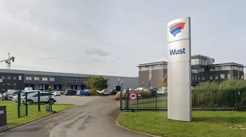 Cinq ans de prison requis pour dirigeants de Wust jugés pour fraude sociale.