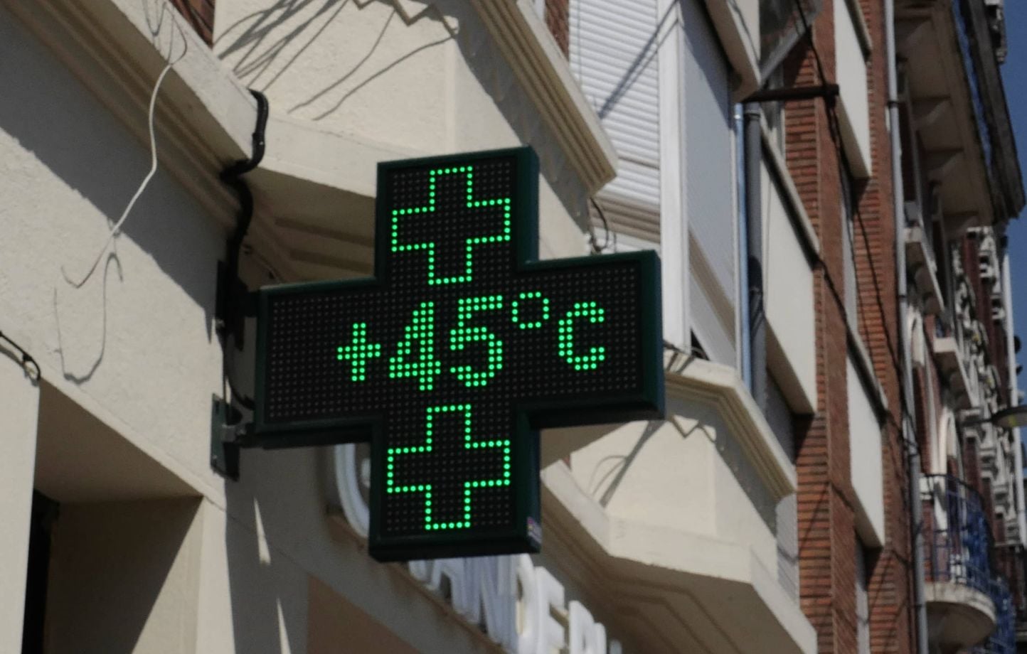 Climat : Pourquoi l'Europe, engagée pour l'écologie, se réchauffe-t-elle plus vite ?