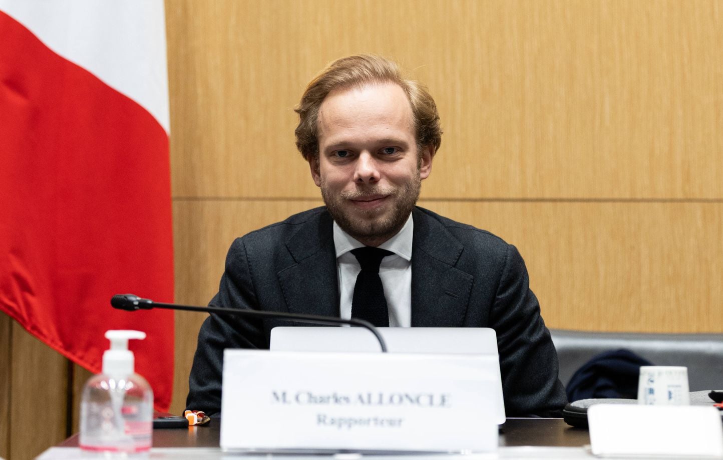 Commission sur l'audiovisuel public : le rapport de Charles Alloncle peut-il vraiment être enterré ?