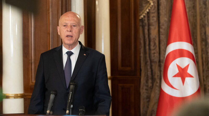 Conformément au projet présidentiel : Oui à la coopération internationale.