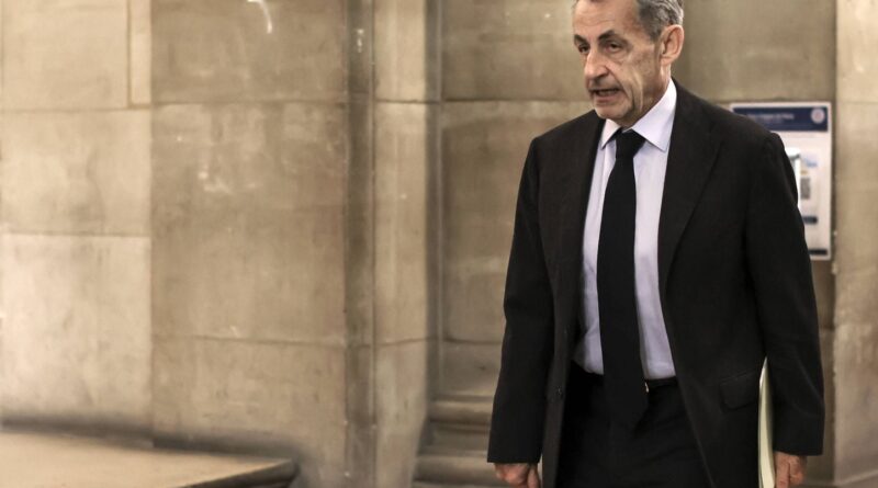 Coup dur pour Sarkozy, hommage au soldat tué au Liban, PSG reçoit Bayern.