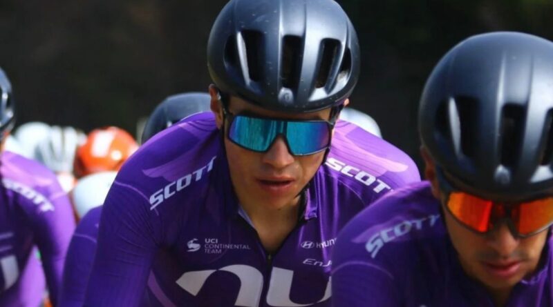 Cristian Munoz, coureur cycliste colombien, décède à 30 ans.