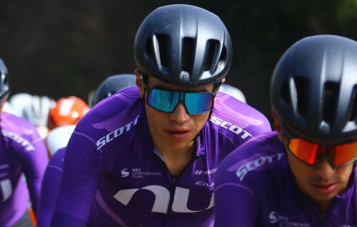 Cristian Munoz, coureur cycliste colombien, décède à 30 ans.