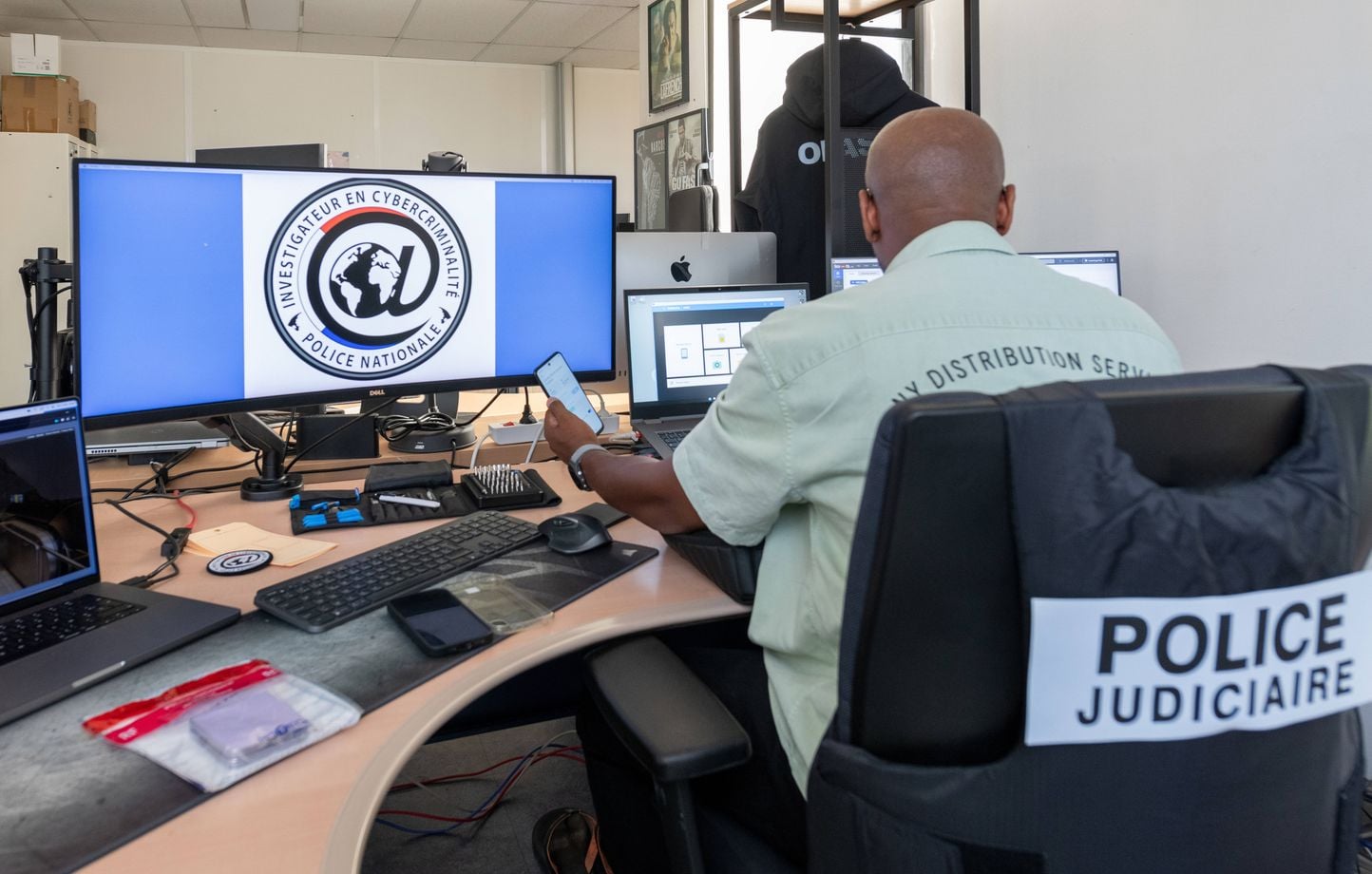 Cyberattaques : 200 millions d'euros « la semaine prochaine » pour réduire les intrusions