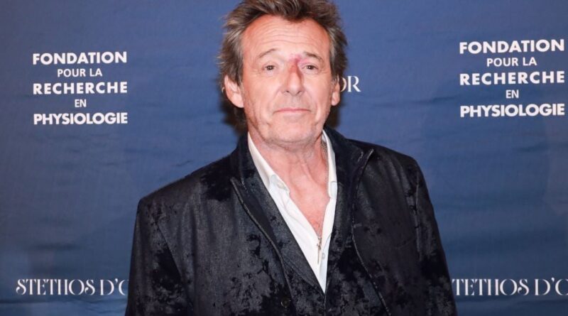 Cyprien, maître des « 12 Coups de midi », annonce une mauvaise nouvelle.