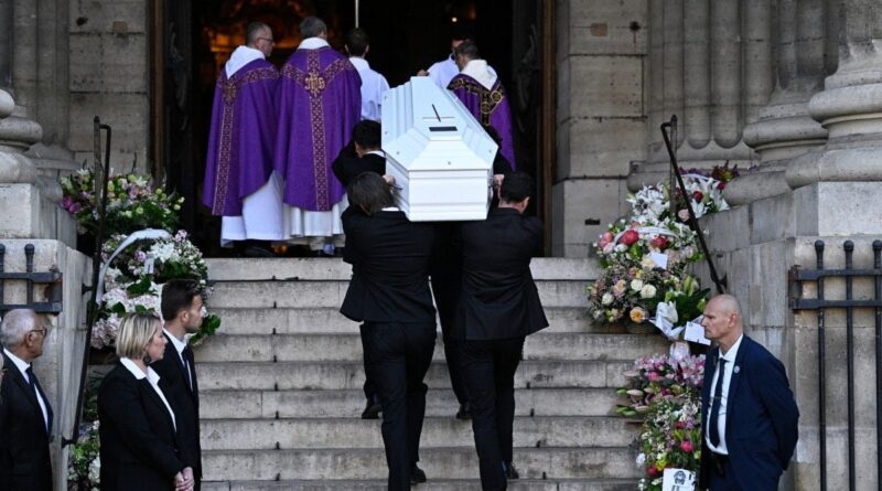 Décès de Nathalie Baye : Plusieurs personnalités présentes à Saint-Sulpice