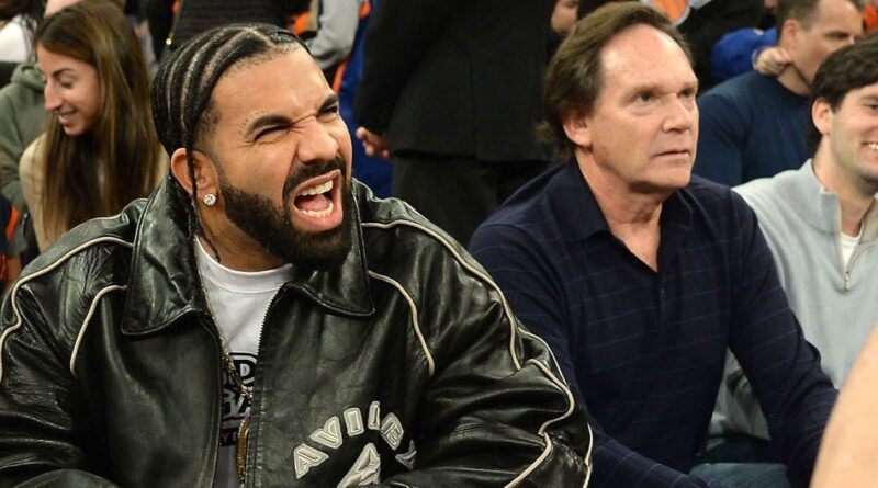 Drake ne crée pas le chaos à Toronto lors de la promo de son album.