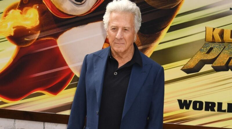 Dustin Hoffman finalise enfin ses mémoires après des décennies.