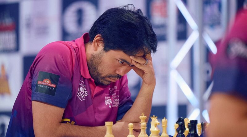 Échecs : Un champion met 67 minutes pour jouer un pion (et fait une erreur)