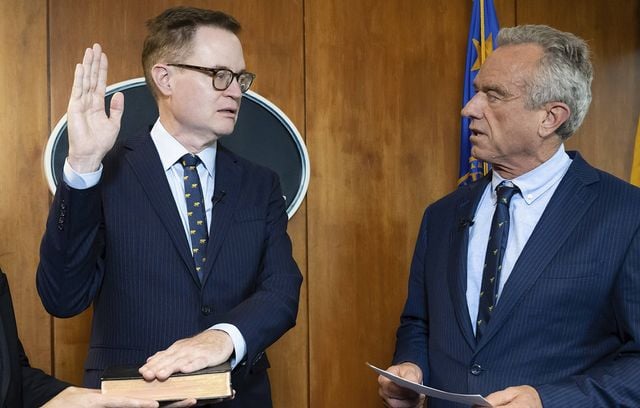 En images : Les femmes et hommes déchus aux yeux de Donald Trump.