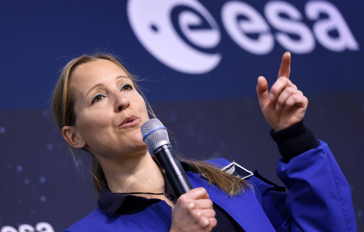 Espace : Sophie Adenot pleure en direct depuis l'ISS