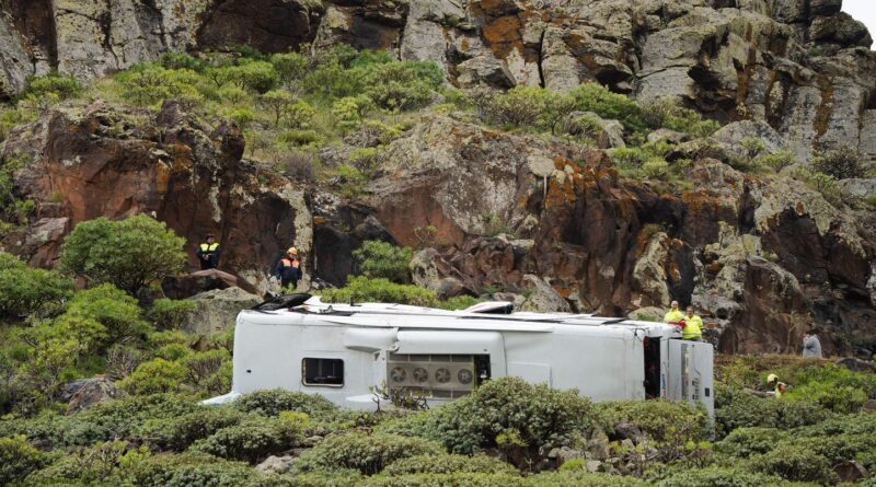 Espagne : Un bus touristique chute aux Canaries, un mort, trois blessés graves