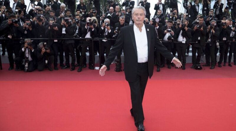 État de santé d'Alain Delon : tensions entre Anthony et Alain-Fabien.