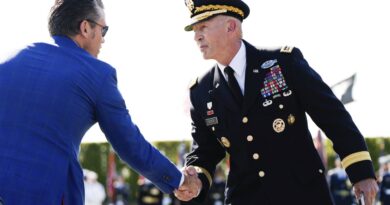 Etats-Unis : Le patron du Pentagone renvoie le chef d'état-major de l'armée de terre