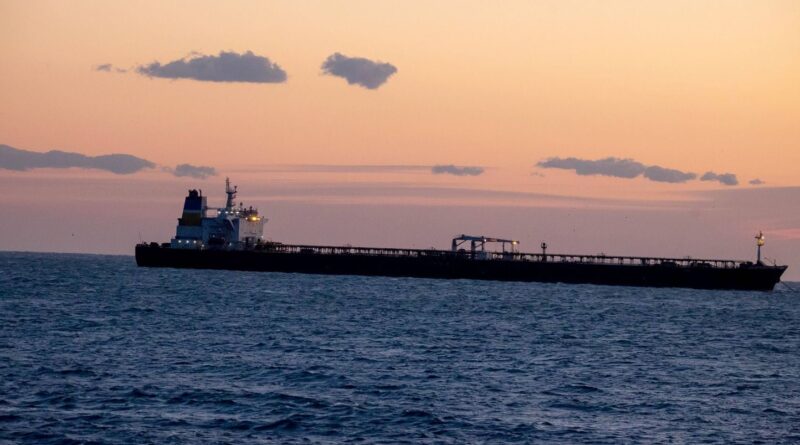 Flotte fantôme russe : Levée de l'immobilisation à Marseille pour le Deyna