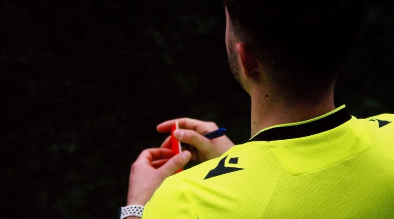 Football amateur : Trois joueurs suspendus 18 ans pour agression sur un arbitre