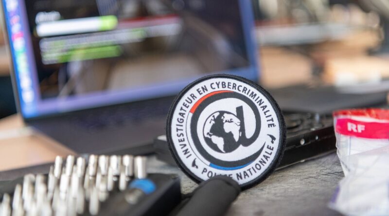 Fuite de données ANTS : interpellation d'un jeune de 15 ans pour piratage.