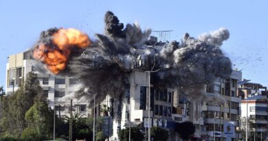 Guerre au Moyen-Orient : Benjamin Netanyahou promet d'écraser le régime iranien